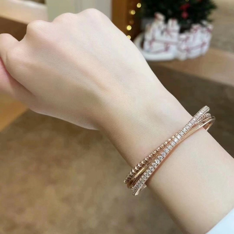 Ca*t1er bracelets